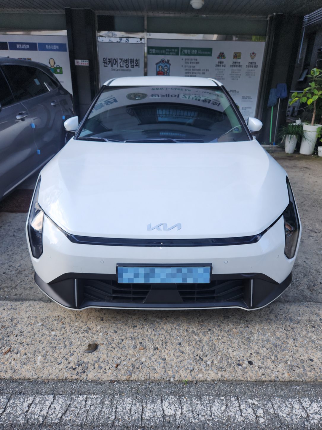 EV 4 출고 후기 작성합니다.